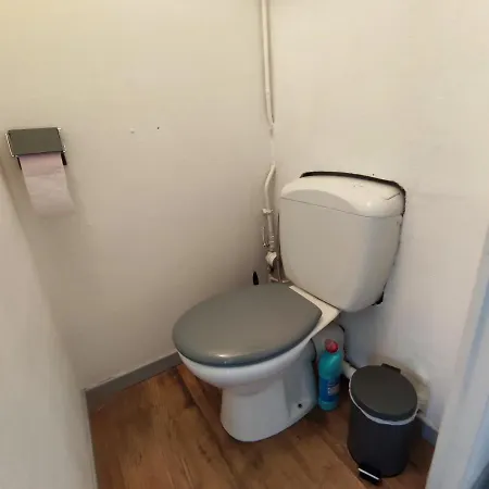 Joli Petit T2 Terrasse Proche Du Phare Calais